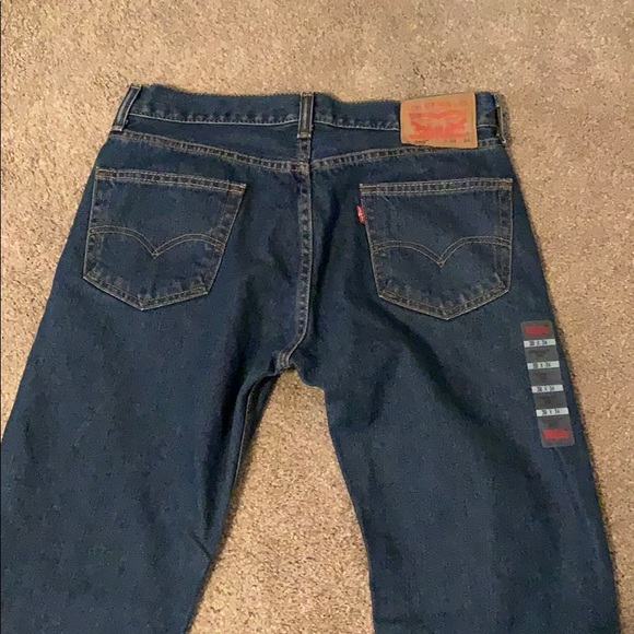 Levi Blue Jeans - Picture 2 of 3